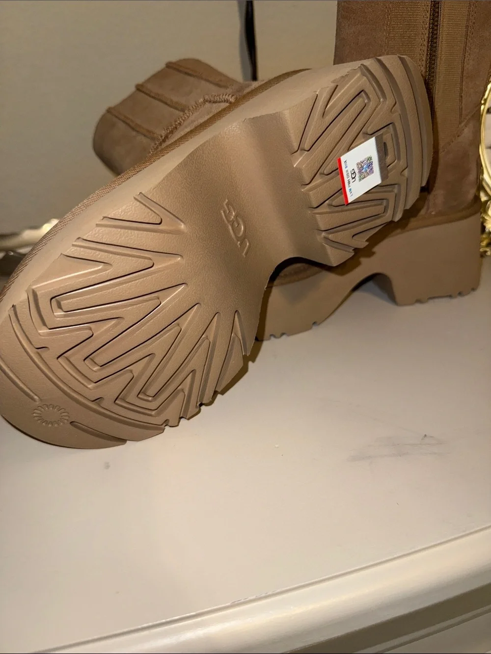 UGG Women's Suede Platform Ankle Boots in Chestnut Brown